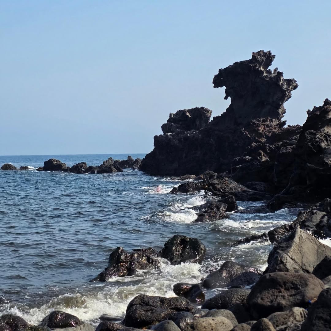 Yongduam Rock